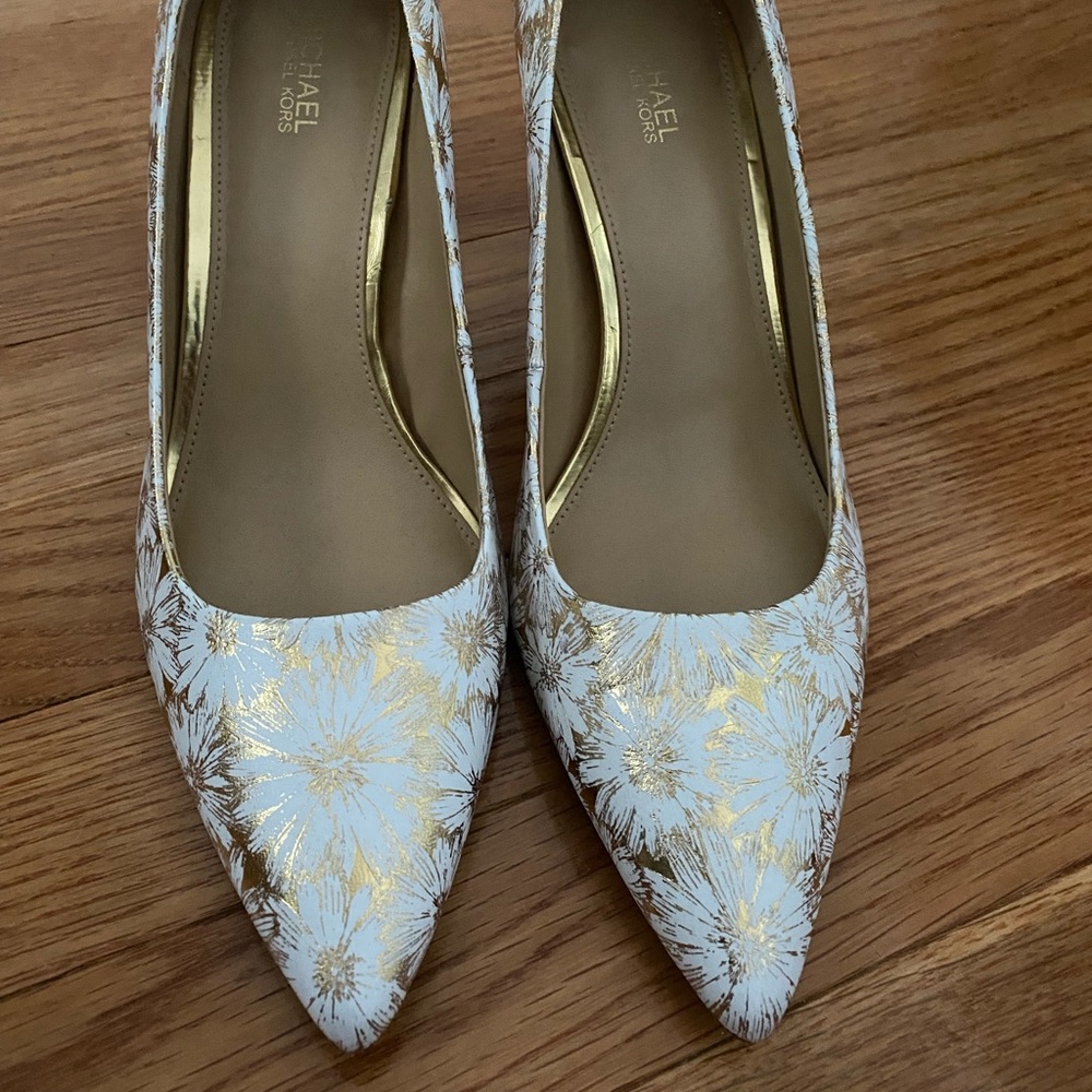 Michale Kors shoes worn once in perfect condition
